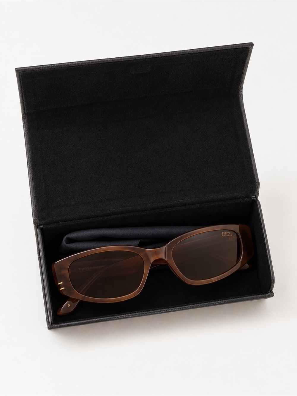 DEZI “CUFFED” Sunglasses in tortoise and gold | ring detailing | BRAND NEW - Picture 3 of 10
